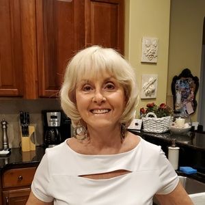 Meet your Posher, Sandra